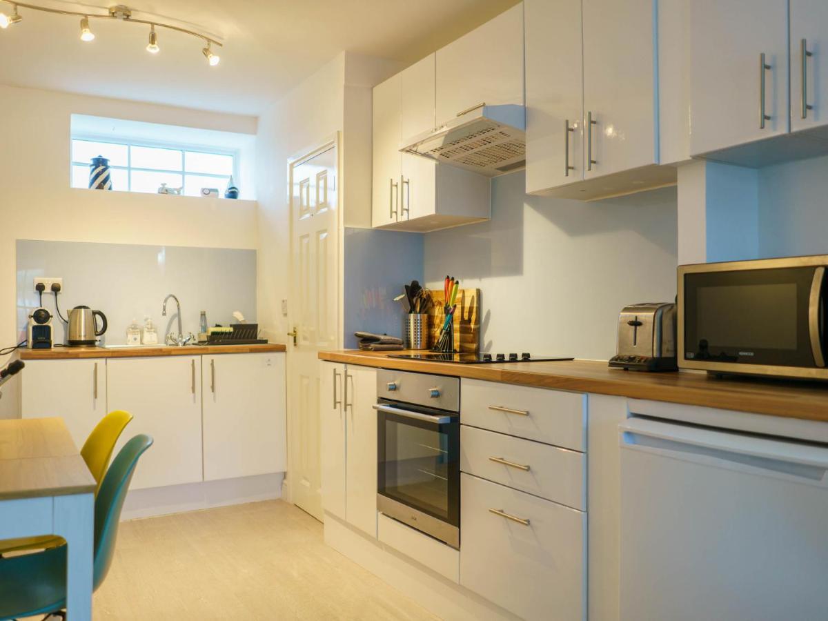 Pass The Keys Modern 2 Bed Flat Overlooking Aberaeron Harbour מראה חיצוני תמונה