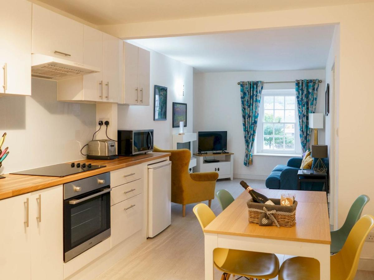 Pass The Keys Modern 2 Bed Flat Overlooking Aberaeron Harbour מראה חיצוני תמונה