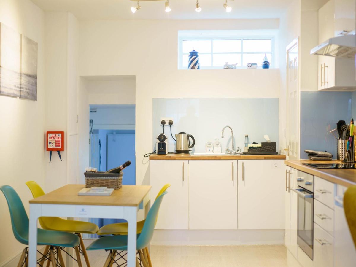 Pass The Keys Modern 2 Bed Flat Overlooking Aberaeron Harbour מראה חיצוני תמונה