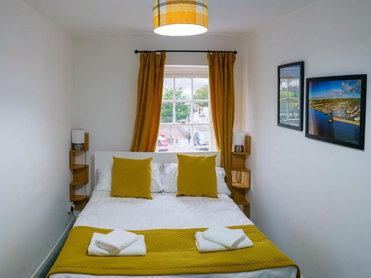 Pass The Keys Modern 2 Bed Flat Overlooking Aberaeron Harbour מראה חיצוני תמונה